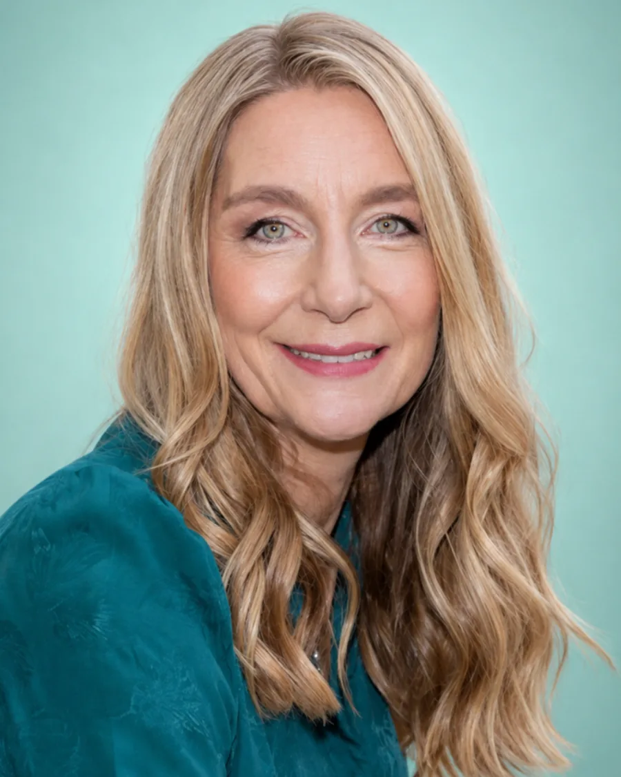 Dr Lindsay Browning